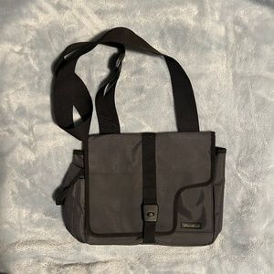 Eddie Bauer Nylon Crossbody/Shoulder Gray Bag